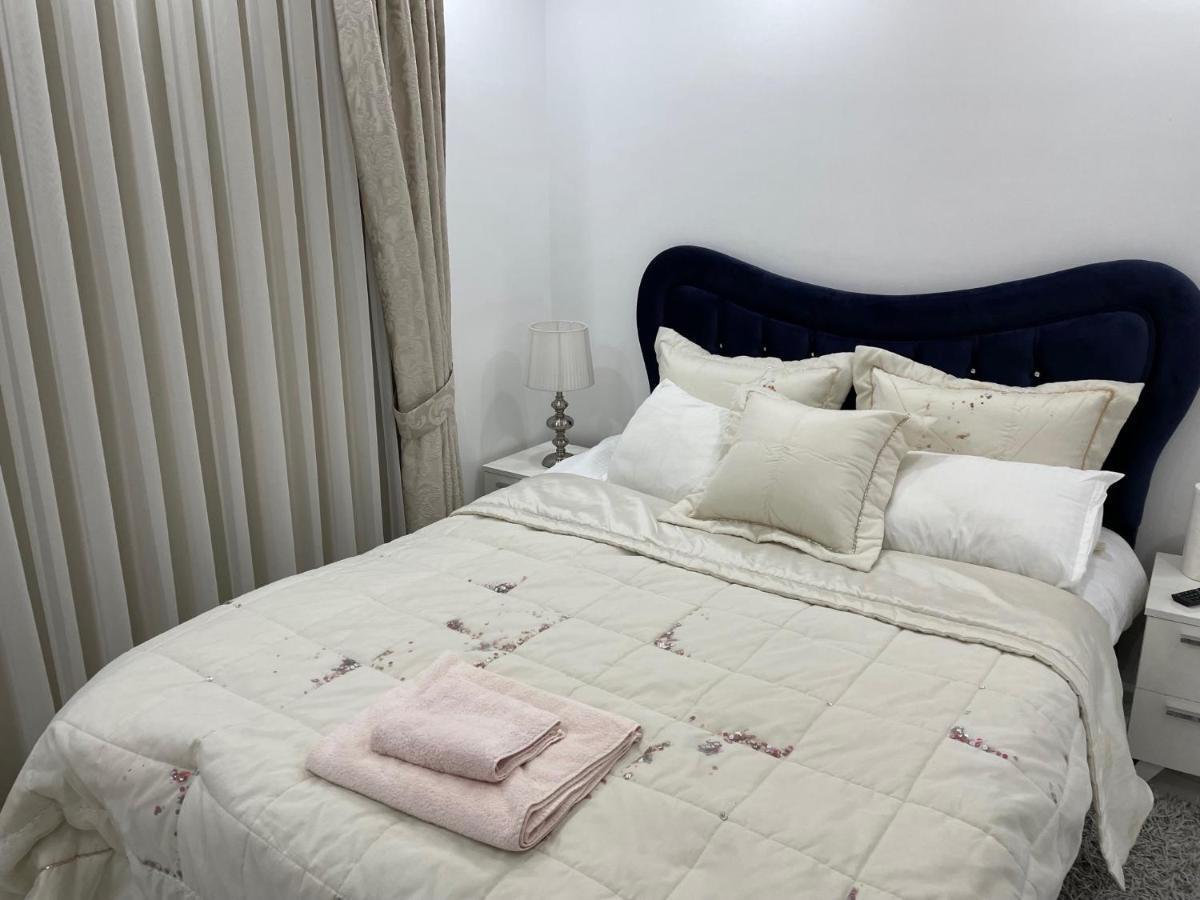 Elegant 2+1 Flat In The Heart Of Kyrenia + Wifi Apartment Екстериор снимка
